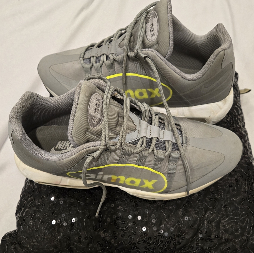 Nike Gray and Yellow Men's Shoes‎